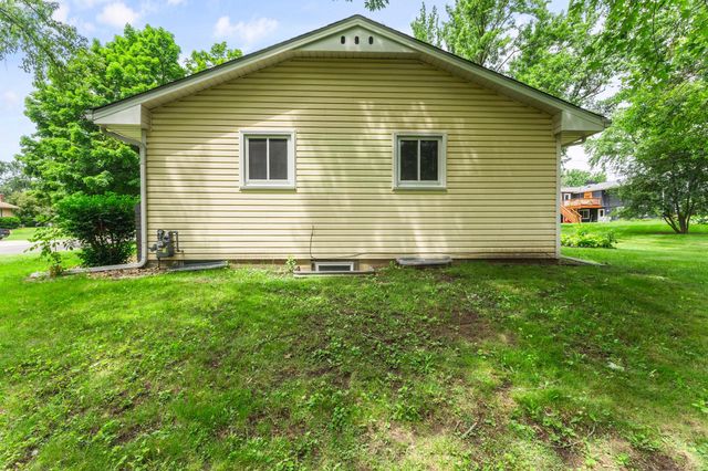 8460 Westbend Road, Golden Valley, MN 55427