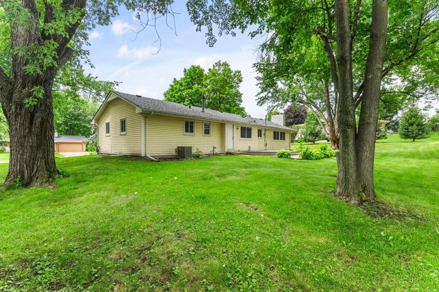 8460 Westbend Road, Golden Valley, MN 55427