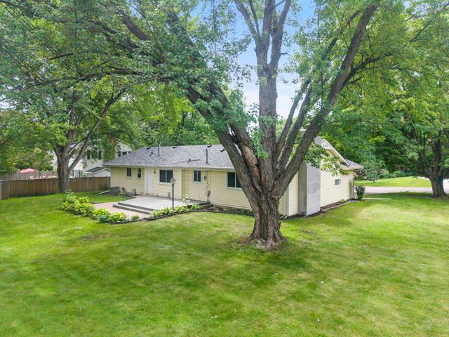 8460 Westbend Road, Golden Valley, MN 55427