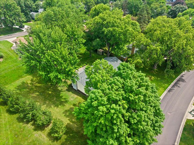8460 Westbend Road, Golden Valley, MN 55427