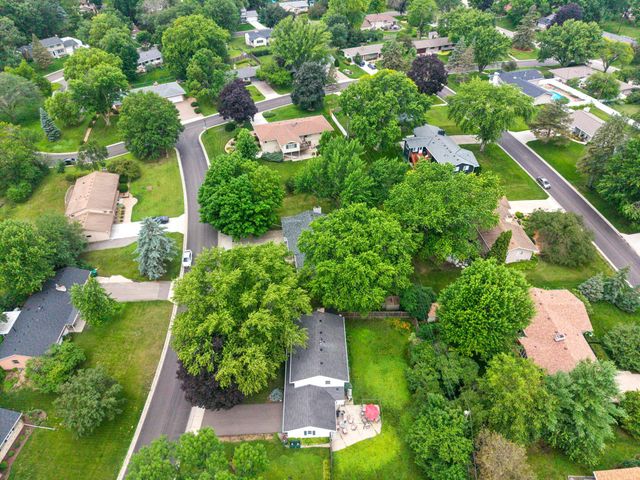 8460 Westbend Road, Golden Valley, MN 55427