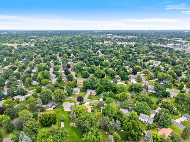 8460 Westbend Road, Golden Valley, MN 55427