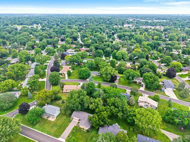 8460 Westbend Road, Golden Valley, MN 55427