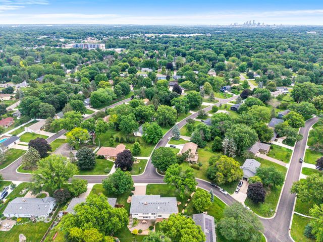 8460 Westbend Road, Golden Valley, MN 55427