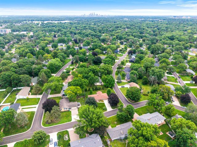 8460 Westbend Road, Golden Valley, MN 55427