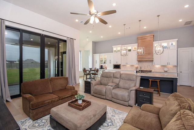 6811 Mirabeau Lane, Katy, TX 77493