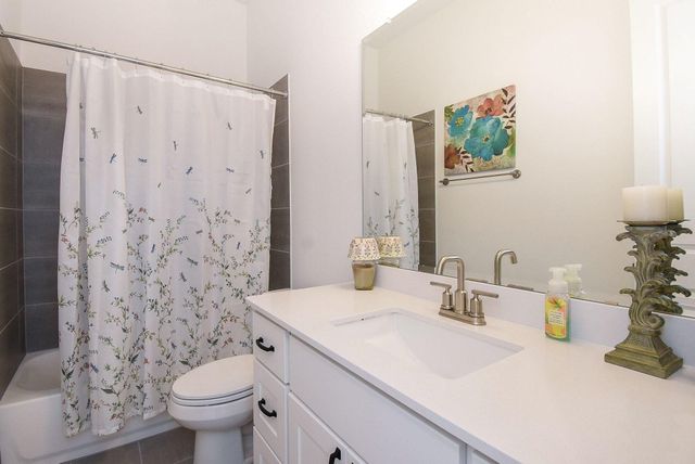 6811 Mirabeau Lane, Katy, TX 77493