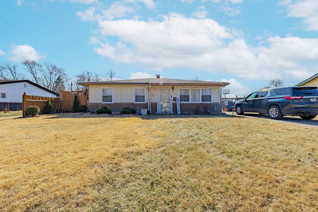 1440 Forest Place, Calumet City, IL 60409
