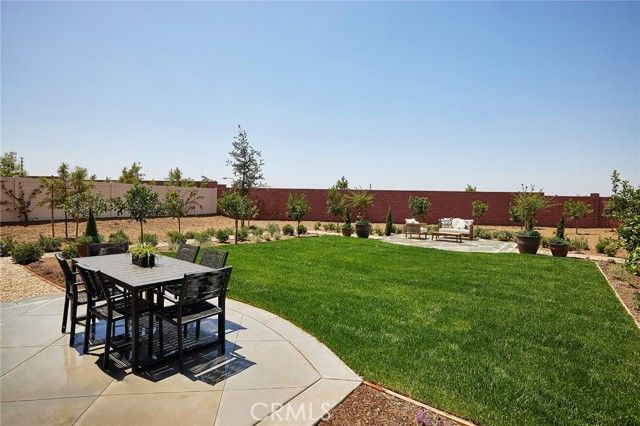 30963 Campania Road, Highland, CA 92346