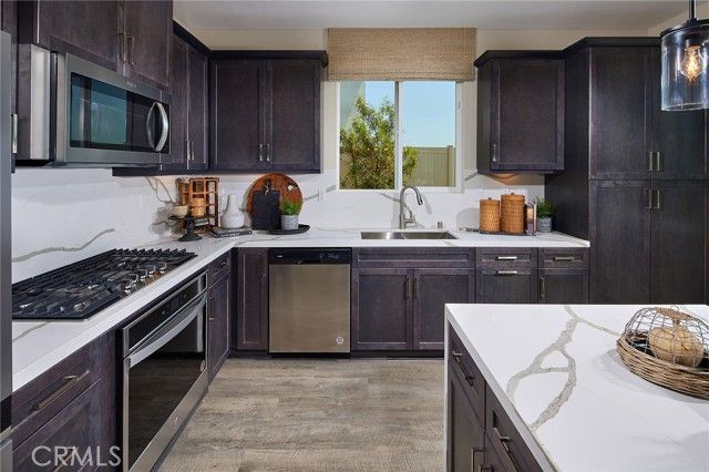 30963 Campania Road, Highland, CA 92346