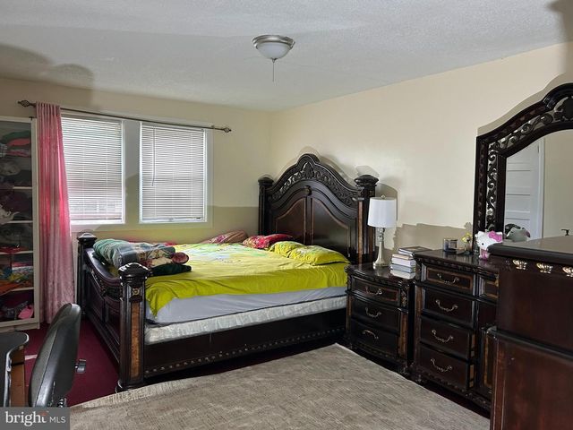 48 4TH AVE, Claymont, DE 19703