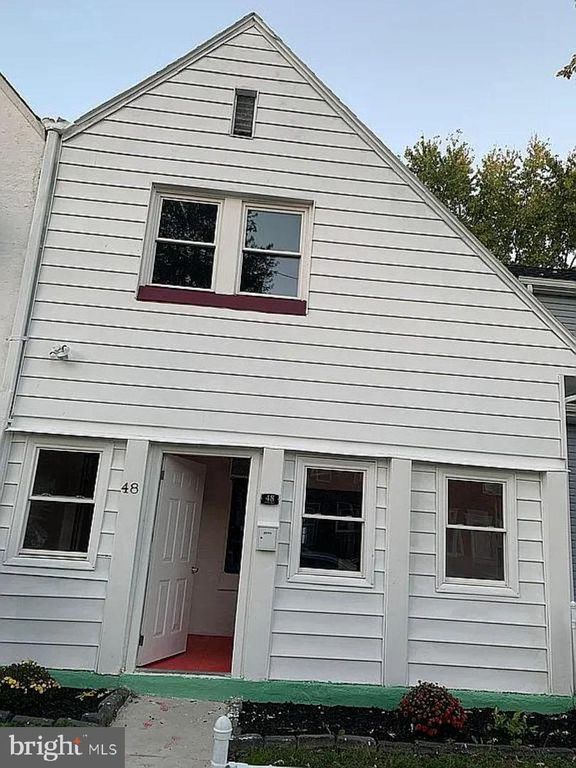 48 4TH AVE, Claymont, DE 19703