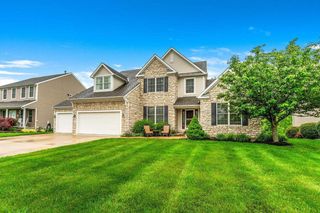 825 Kentucky Circle, Marysville, OH 43040