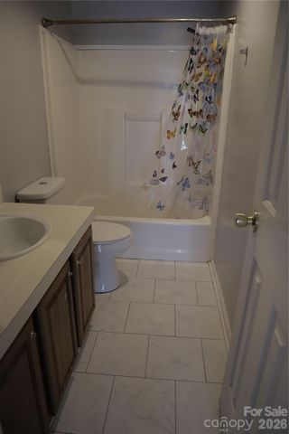 179 W Hilltop Lane, Jefferson, SC 29718