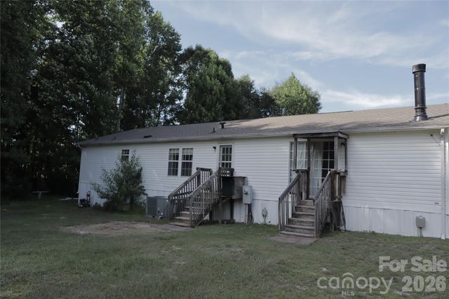 179 W Hilltop Lane, Jefferson, SC 29718