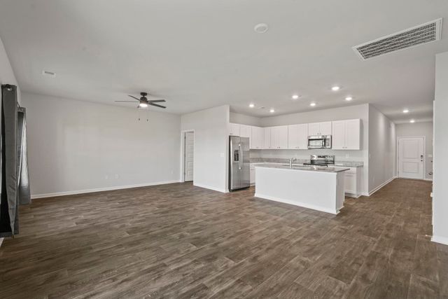 219 Warner Crossing Way, Loris, SC 29569