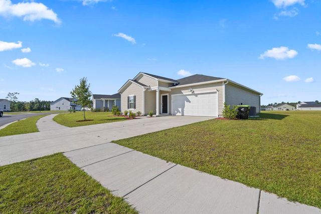 219 Warner Crossing Way, Loris, SC 29569