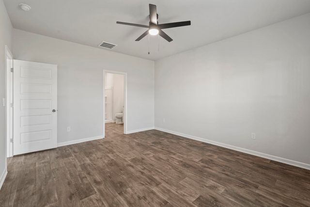 219 Warner Crossing Way, Loris, SC 29569