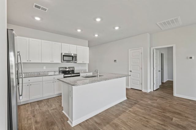 219 Warner Crossing Way, Loris, SC 29569