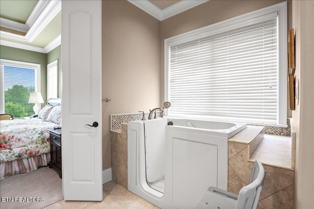 757 Indian Mountain Rd, Jellico, TN 37762