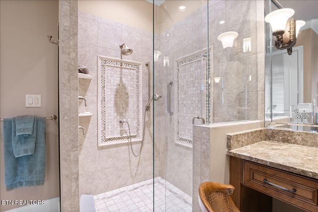 757 Indian Mountain Rd, Jellico, TN 37762