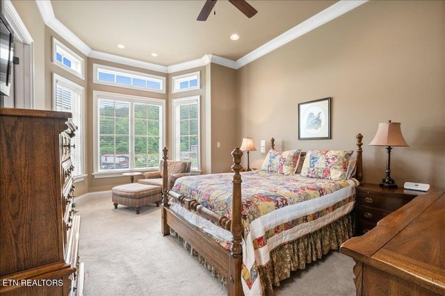 757 Indian Mountain Rd, Jellico, TN 37762