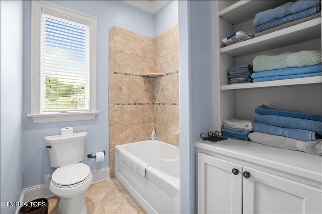 757 Indian Mountain Rd, Jellico, TN 37762