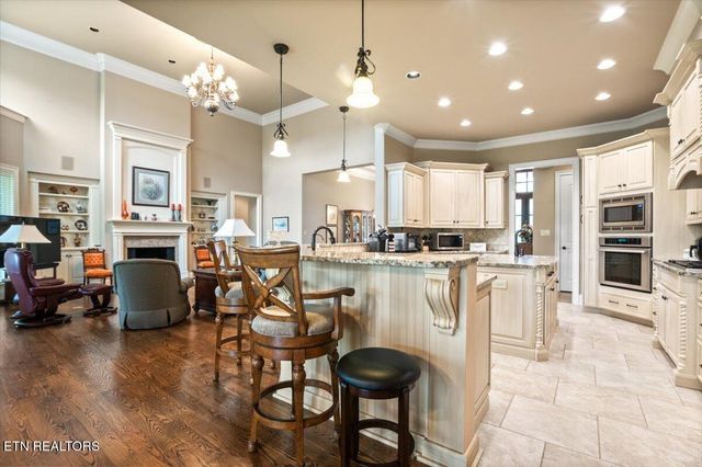 757 Indian Mountain Rd, Jellico, TN 37762