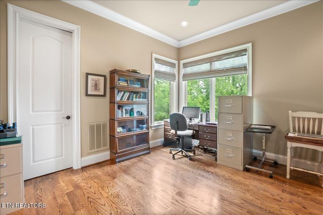 757 Indian Mountain Rd, Jellico, TN 37762