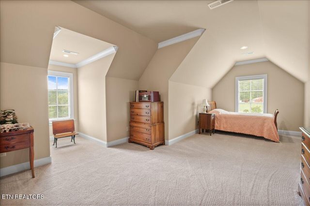 757 Indian Mountain Rd, Jellico, TN 37762