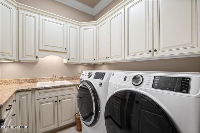 757 Indian Mountain Rd, Jellico, TN 37762