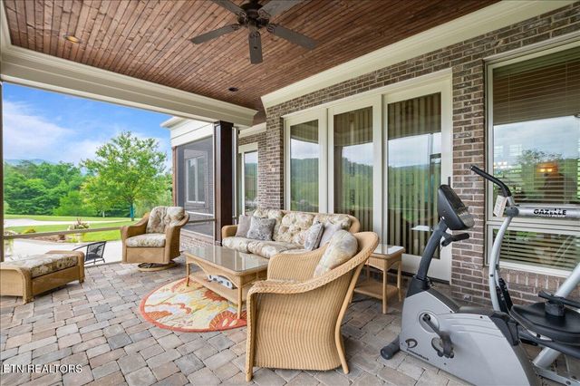 757 Indian Mountain Rd, Jellico, TN 37762