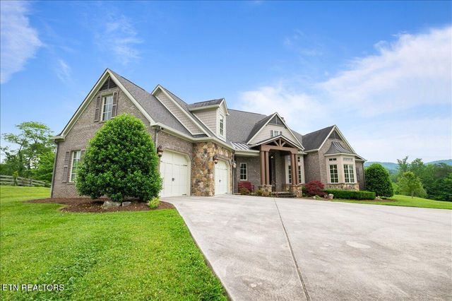 757 Indian Mountain Rd, Jellico, TN 37762