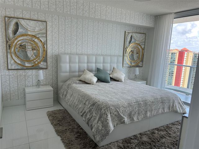 300 Sunny Isles Blvd 4-2305, Sunny Isles Beach, FL 33160