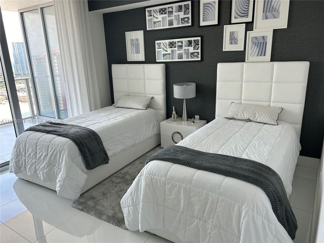 300 Sunny Isles Blvd 4-2305, Sunny Isles Beach, FL 33160