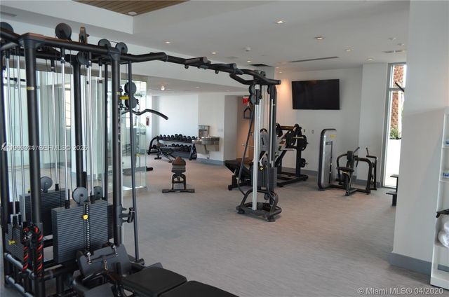 300 Sunny Isles Blvd 4-2305, Sunny Isles Beach, FL 33160