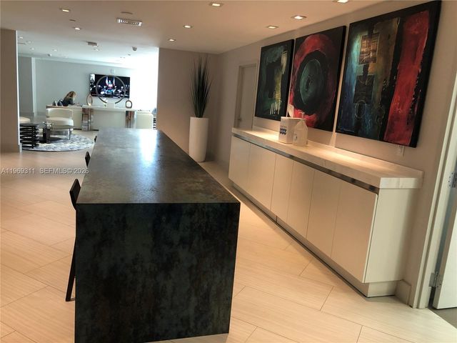 300 Sunny Isles Blvd 4-2305, Sunny Isles Beach, FL 33160