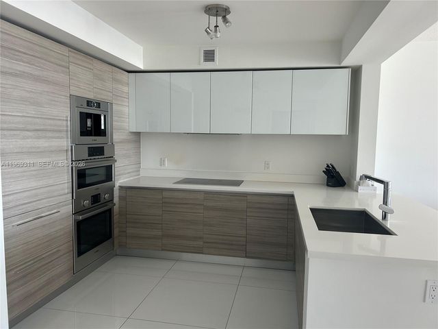 300 Sunny Isles Blvd 4-2305, Sunny Isles Beach, FL 33160