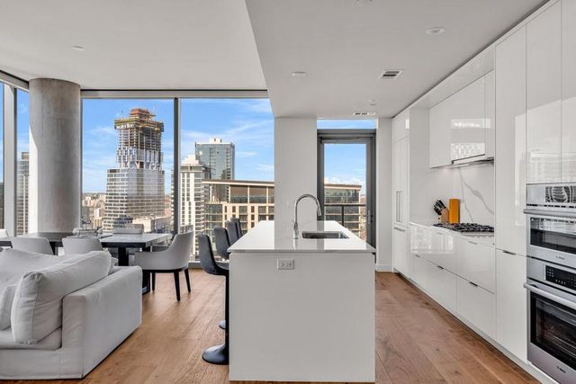 44 East Ave 4303, Austin, TX 78701