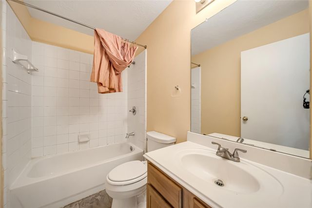 1938 Courtside Place Drive, Missouri City, TX 77489