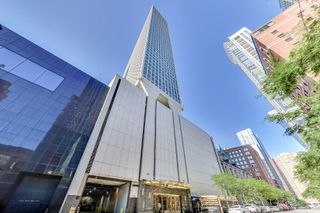111 E Chestnut Street 48J, Chicago, IL 60611