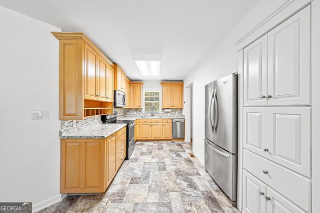 107 Schaefer Court, Toccoa, GA 30577