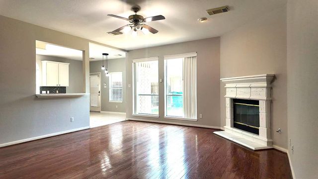 2438 Weatherford Drive, Pearland, TX 77584