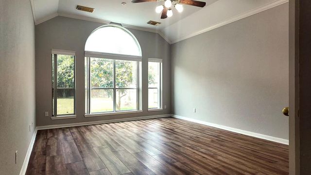 2438 Weatherford Drive, Pearland, TX 77584
