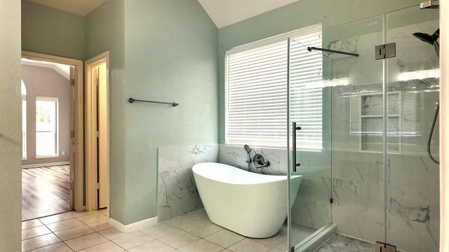 2438 Weatherford Drive, Pearland, TX 77584