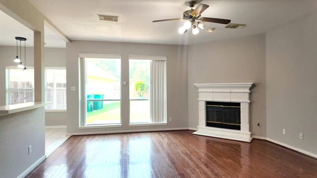 2438 Weatherford Drive, Pearland, TX 77584