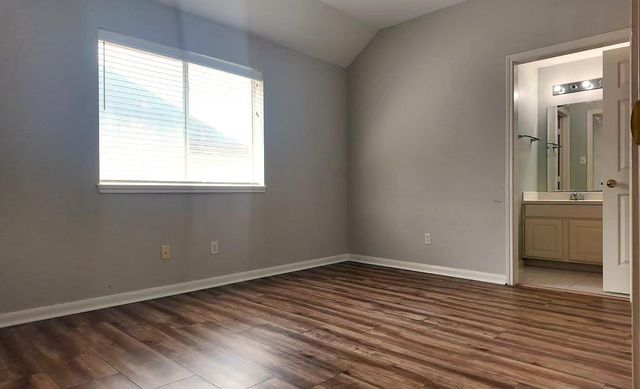2438 Weatherford Drive, Pearland, TX 77584