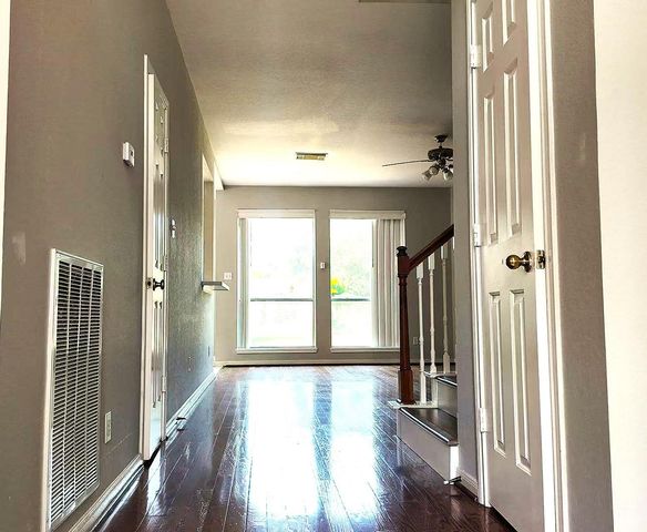 2438 Weatherford Drive, Pearland, TX 77584