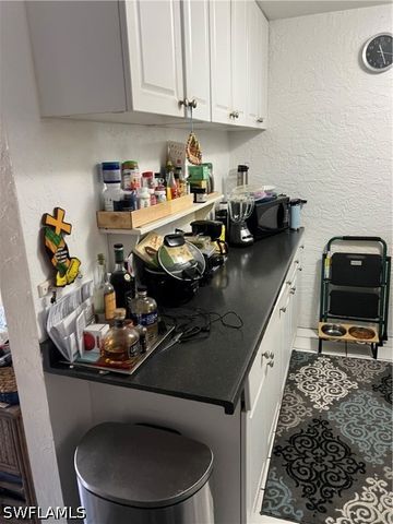 830 Wiggins Pass RD 8, Naples, FL 34110