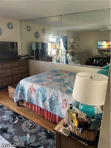 830 Wiggins Pass RD 8, Naples, FL 34110